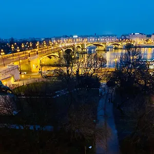 Over The Danube , Budapest Magyarország